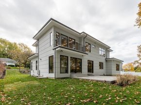 63 Drumlin Rd, Newton MA 02459