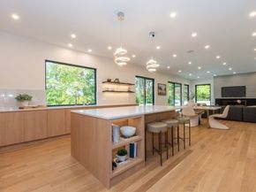 63 Drumlin Rd, Newton MA 02459