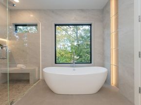 63 Drumlin Rd, Newton MA 02459