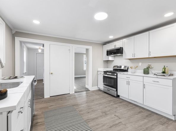 26 Pequit St, Canton MA 02021