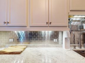 85 E India Row 19H, Boston MA 02110