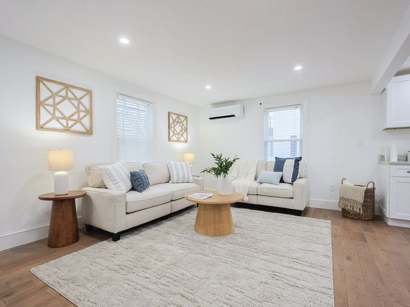 232 Pleasant St, Melrose MA 02176