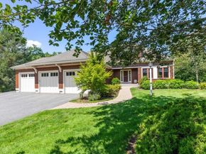 2 Black Rock Dr, Hingham MA 02043