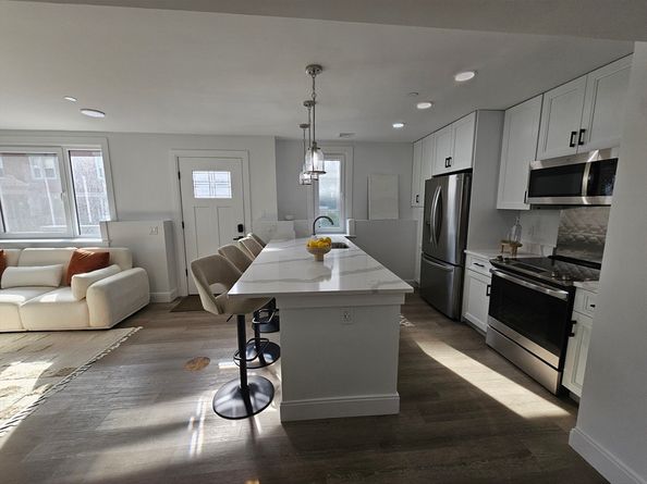 64 Alpine St 104, Boston MA 02119