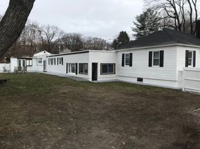 60 Howard St, Leominster MA 01453