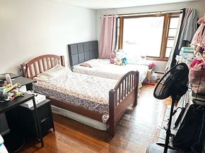 60 Howard St, Leominster MA 01453