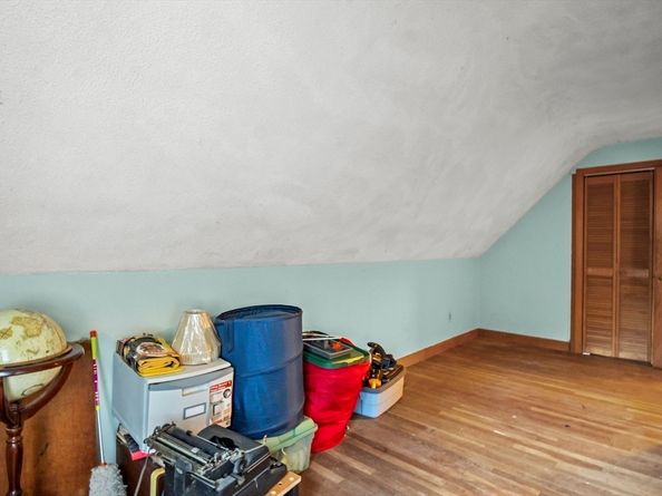 15 Crescent Rd, Woburn MA 01801