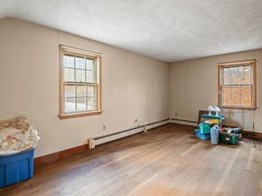 15 Crescent Rd, Woburn MA 01801