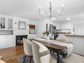 51 Himoor Cir, Randolph MA 02368