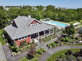 42 Outlook East 42, Plymouth MA 02360