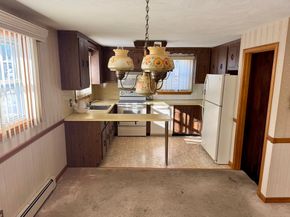 603 W Chestnut St, Brockton MA 02301