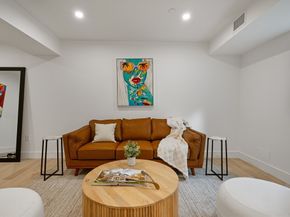 15 Jewett Pl C, Newton MA 02458