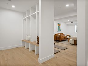 15 Jewett Pl C, Newton MA 02458