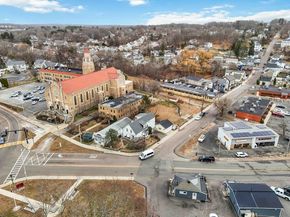 1 E Main St, Milford MA 01757