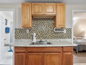 14 Hancock St, Worcester MA 01610