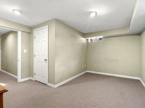 4 Barberry Ln, West Newbury MA 01985