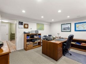 4 Barberry Ln, West Newbury MA 01985