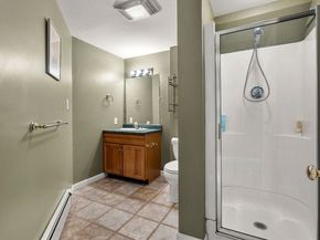 4 Barberry Ln, West Newbury MA 01985