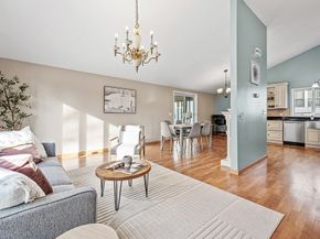 29 Dominion Rd, Worcester MA 01605