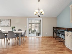 29 Dominion Rd, Worcester MA 01605