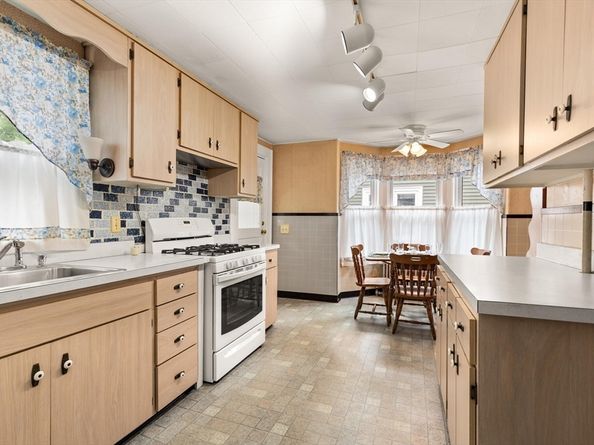 94 Madison St, Dedham MA 02026