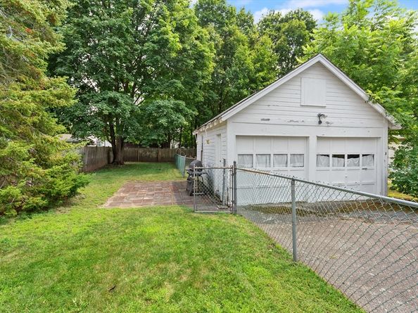 94 Madison St, Dedham MA 02026