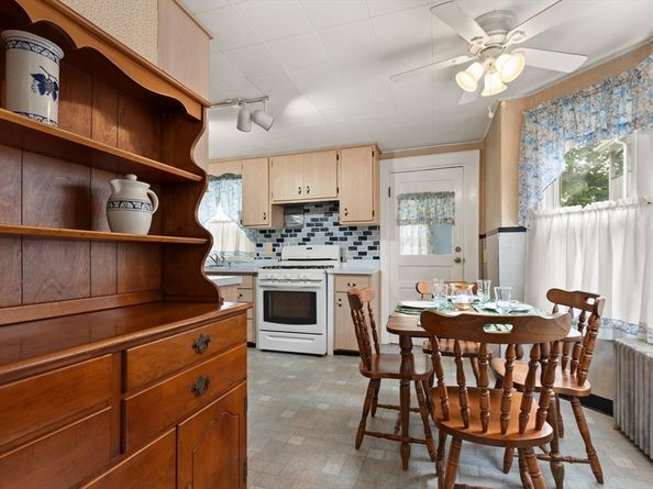 94 Madison St, Dedham MA 02026