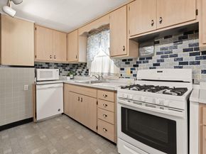 94 Madison St, Dedham MA 02026