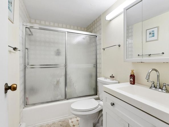 50 Longwood Ave 712, Brookline MA 02446