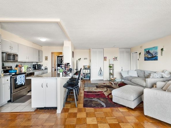 50 Longwood Ave 712, Brookline MA 02446