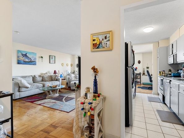 50 Longwood Ave 712, Brookline MA 02446