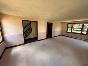 48 Tolland Rd, North Andover MA 01845
