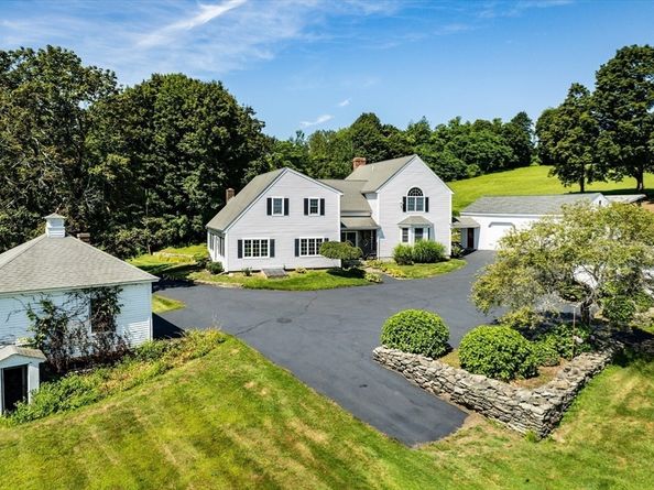 63 Uxbridge Rd, Sutton MA 01590