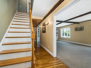 63 Uxbridge Rd, Sutton MA 01590