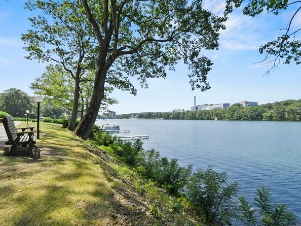 19 Eaglehead Terrace 4, Shrewsbury MA 01545