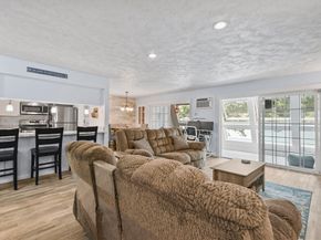 19 Eaglehead Terrace 4, Shrewsbury MA 01545