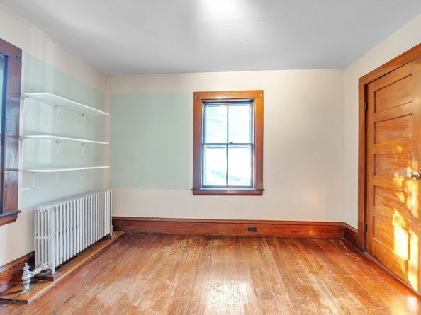 42 Myrtle St, Norwood MA 02062