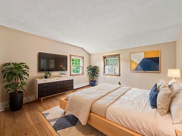 74 Elm St, Marshfield MA 02050