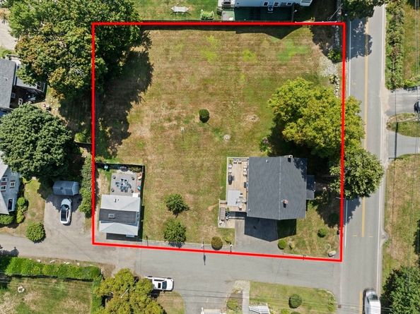 74 Elm St, Marshfield MA 02050