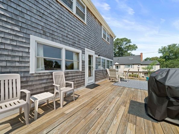 74 Elm St, Marshfield MA 02050