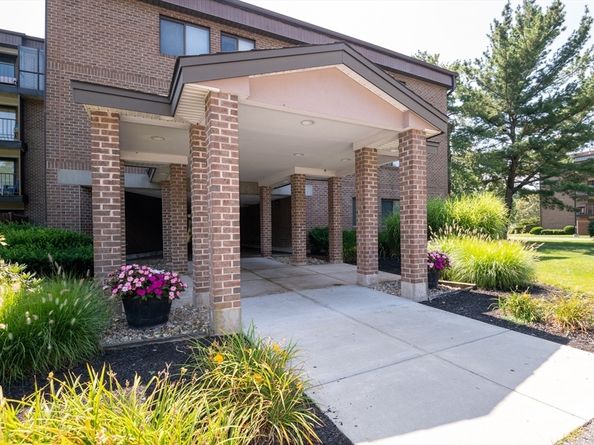 3 Ledgewood Way 6, Peabody MA 01960