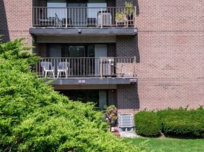 3 Ledgewood Way 6, Peabody MA 01960