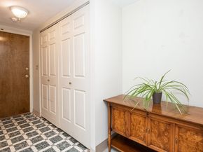 3 Ledgewood Way 6, Peabody MA 01960