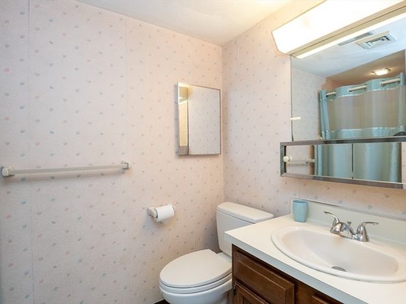 3 Ledgewood Way 6, Peabody MA 01960