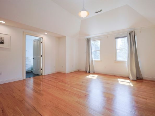 105 Watertown St 105, Watertown MA 02472