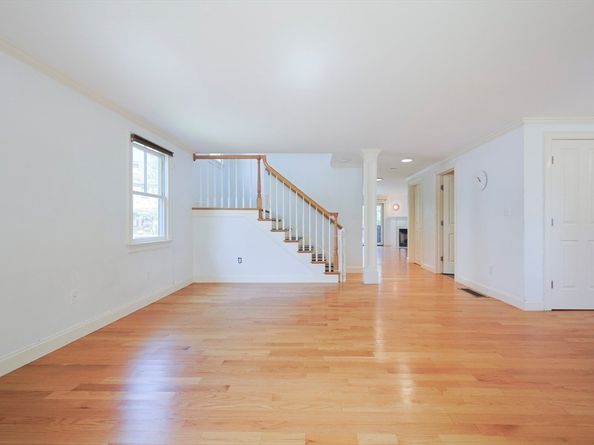 105 Watertown St 105, Watertown MA 02472