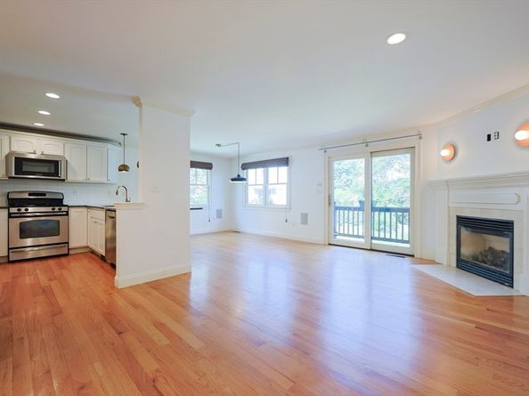 105 Watertown St 105, Watertown MA 02472