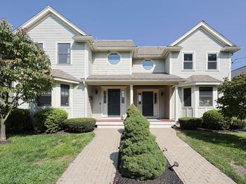 105 Watertown St