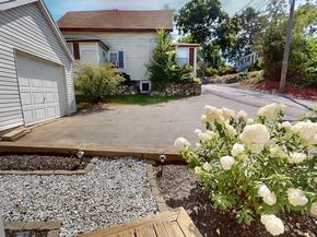 7 Penny Hill Rd, Melrose MA 02176