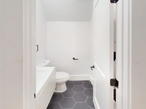 151 Townsend 2L, Boston MA 02121